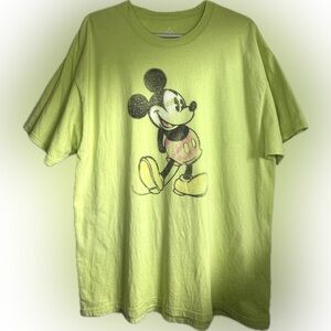 Disney Parks Y2K Classic Mickey Mouse Hanes T-Shirt Size X-Large